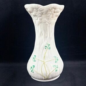 Vintage Belleek Daisy Spill Vase w/ Shamrocks Ireland 9th Blue Mark 6" 1997-1999